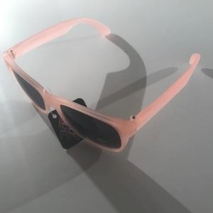 (BOGO) Women's Polarized Sunglasses : Rated UV400